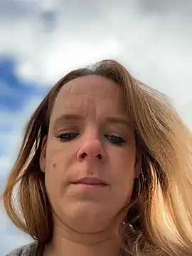 SexyMilf_1987 Webcam-Show