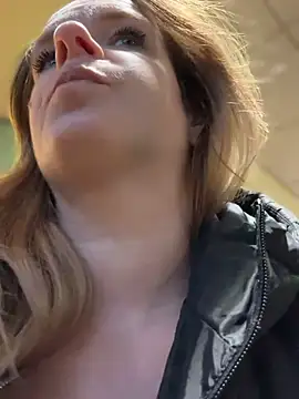 SexyMilf_1987 Adlı Modelin Web Kamerası Şovu