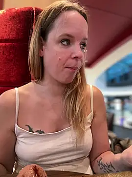 SexyMilf_1987n Webbikameraesitys