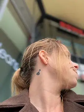 SexyMilf_1987 Webcam-Show