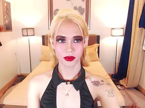 PreciousAmore Show Webcam