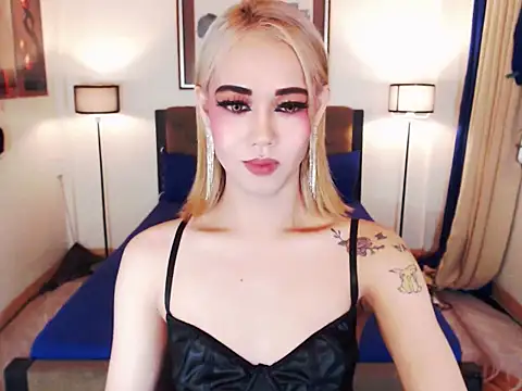 PreciousAmore Pertunjukan Webcam
