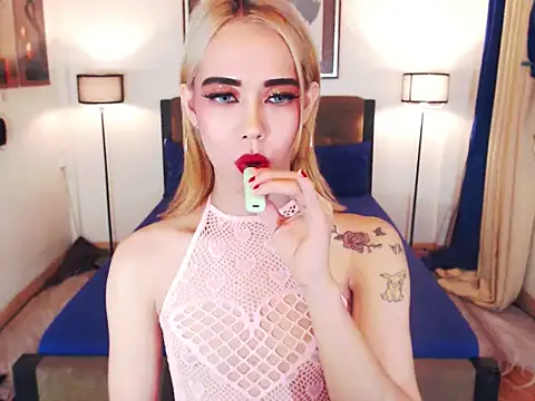 PreciousAmore Webcam Show