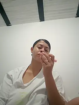 daliataleboficiall's Webcam Show