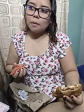Živá chatovací místnost saenz_eymi