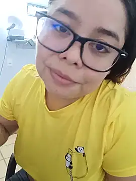 Živá chatovací místnost saenz_eymi