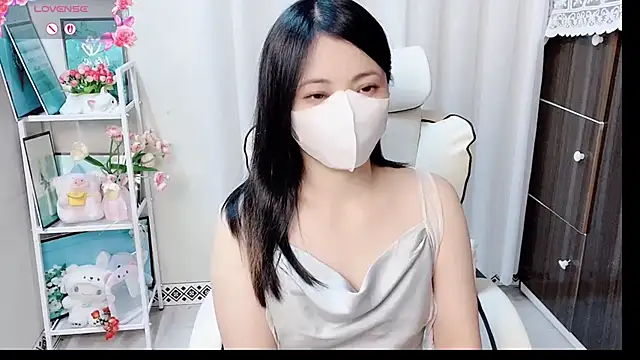 Clover_Nhi's Live XXX Chat
