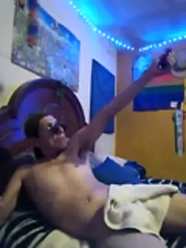 Juniorharo1982 Webcam Show