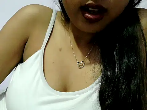 MISS_JYOTI Adlı Modelin Canlı XXX Sohbeti