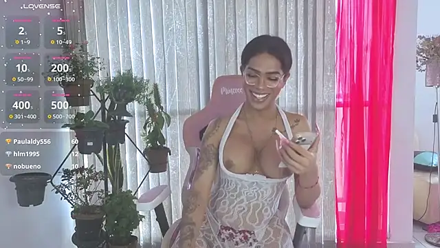 Queen_Morena – Kamerová šou