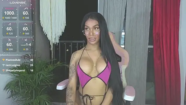Queen_Morena Webcam show