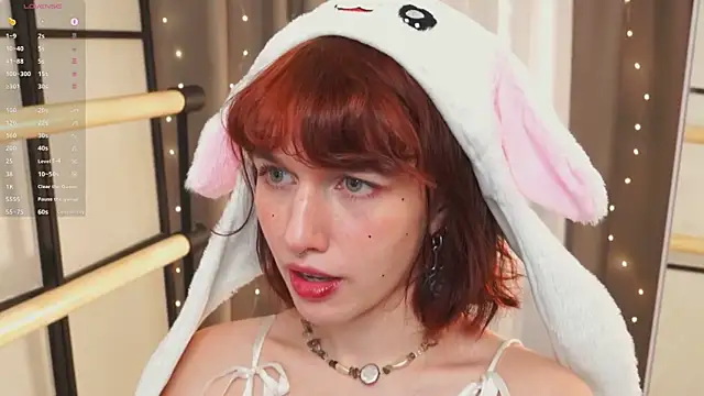 LeelooYolo's Webcam Show