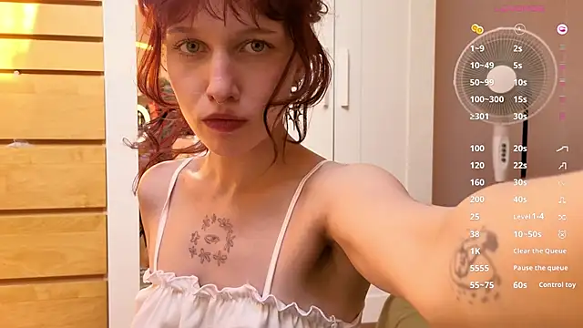 Show de Leelabubu na webcam