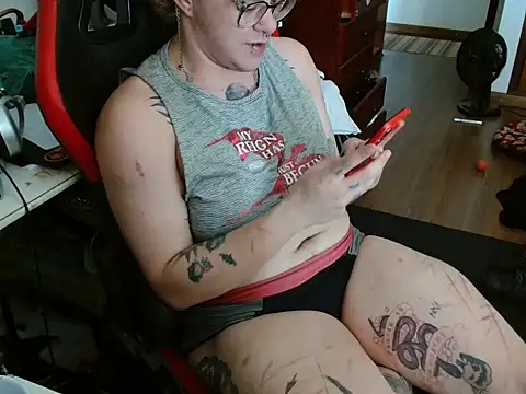 Show Webcam de crimson-raven