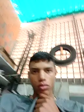 AnsweredSyzygy Webcam-Show