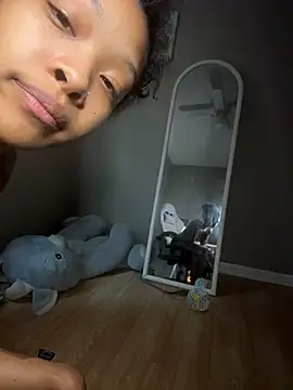 rubywithpearls' Webcam Show