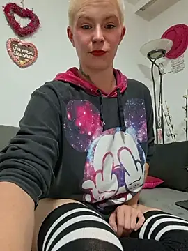ZuckerMausi17 webcam show