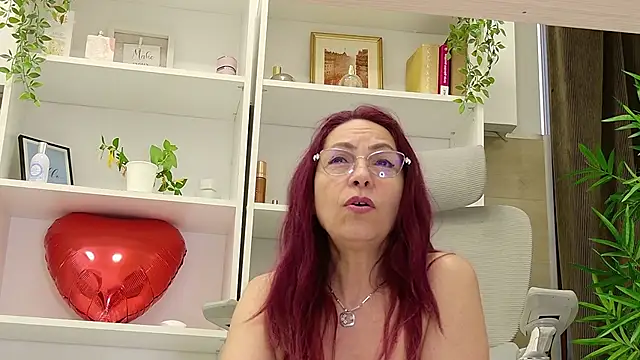 DirtyMature Adlı Modelin Web Kamerası Şovu