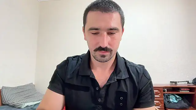 Webkamerová show Hard_to_Obey