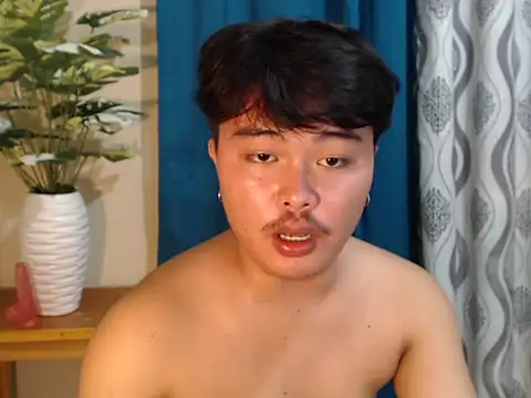 urasianjohnny Pertunjukan Webcam