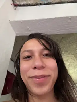 Geminis_m Show in webcam