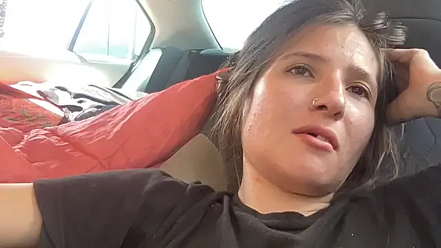 dddasani Show in webcam