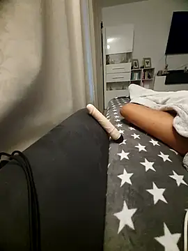 SexyJulia21 即時 XXX 聊天