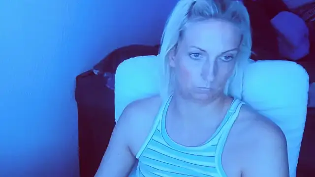 SexyJulia21 – webcam-show