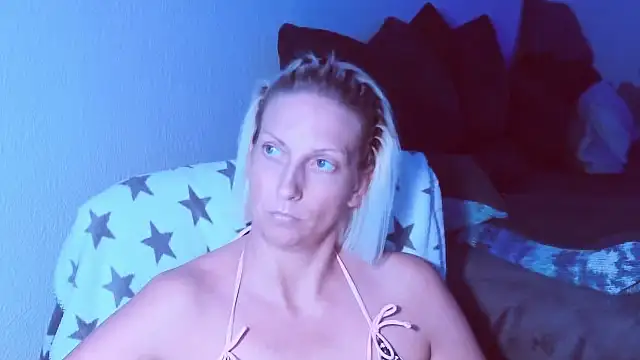Webkamerová show SexyJulia21