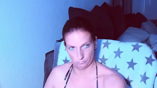Show de SexyJulia21 na webcam