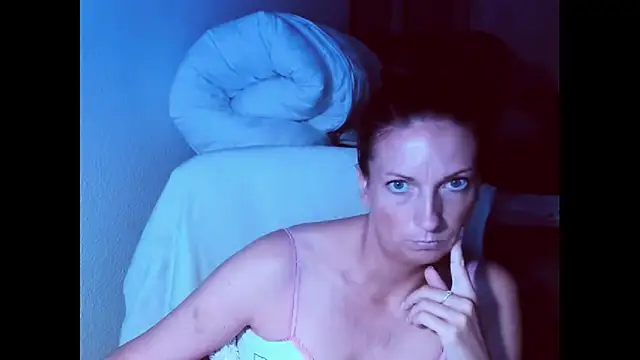 SexyJulia21 Webcam-Show
