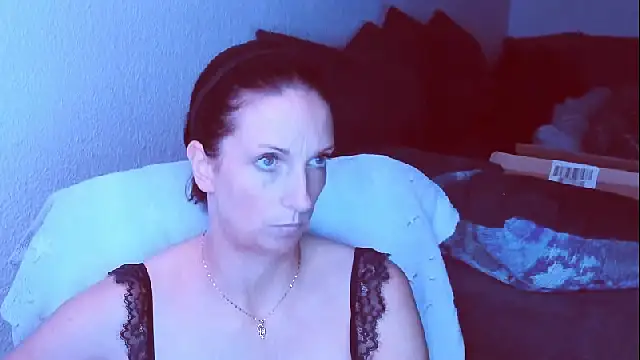 SexyJulia21 élő XXX-chatje