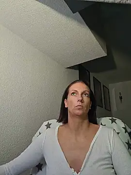 SexyJulia21's Live XXX Chat