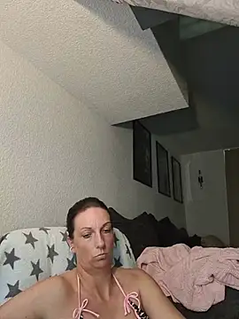 SexyJulia21 即時 XXX 聊天