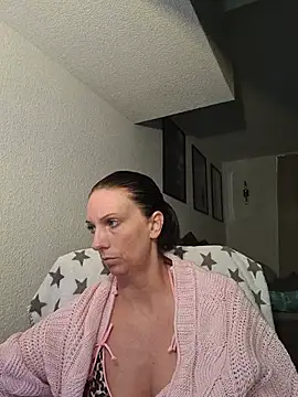 Czat XXX na żywo – SexyJulia21