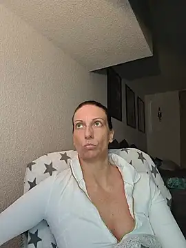SexyJulia21's Live XXX Chat
