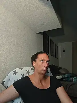 SexyJulia21's Live XXX Chat