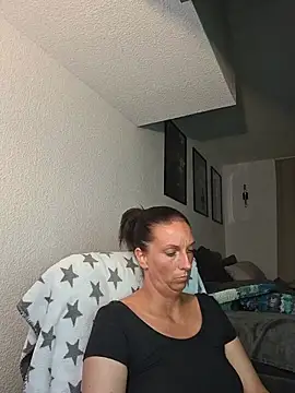 SexyJulia21 Adlı Modelin Web Kamerası Şovu