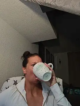 SexyJulia21's Webcam Show