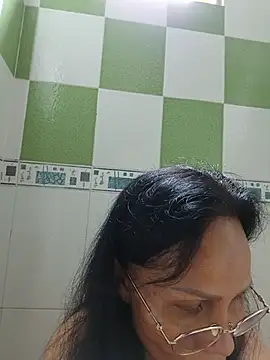 Mama_Eva_1's Live XXX Chat