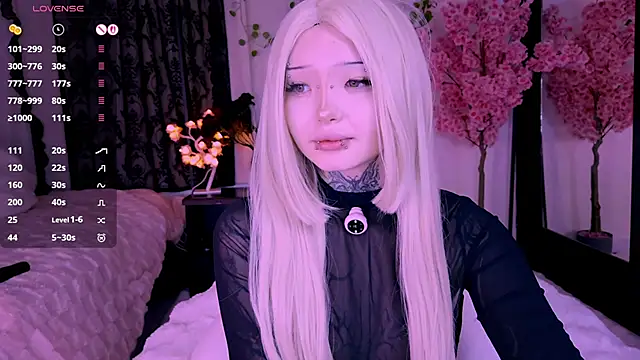 Lein_Bone Adlı Modelin Web Kamerası Şovu