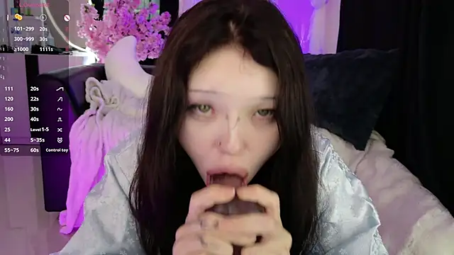 Lein_Bone Adlı Modelin Canlı XXX Sohbeti