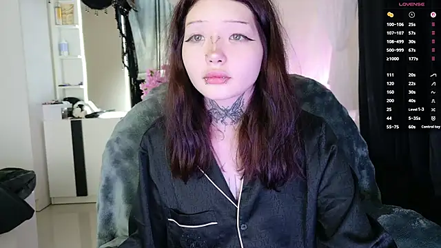 Chat +18 de Lein_Bone ao vivo