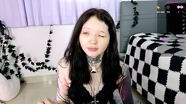 Lein_Bone Adlı Modelin Canlı XXX Sohbeti