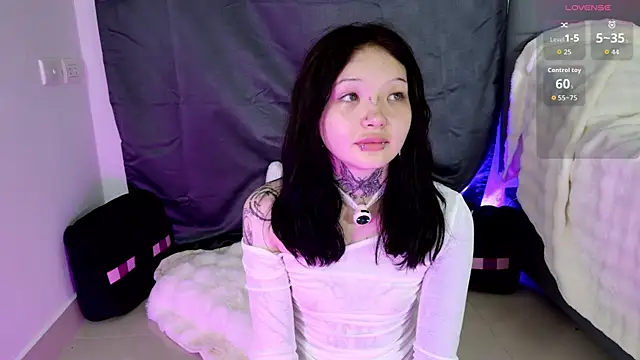 Lein_Bone Adlı Modelin Canlı XXX Sohbeti