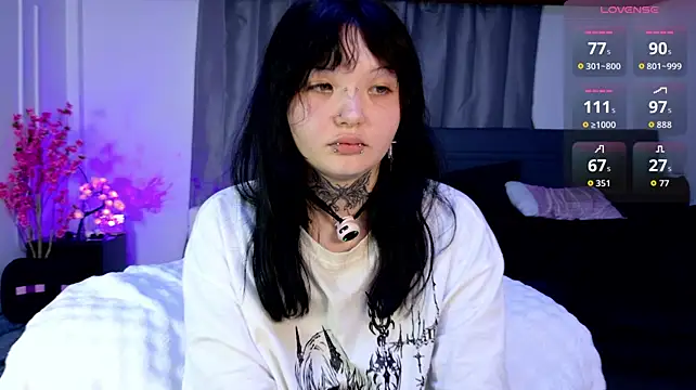 XXX chat uživo modela Lein_Bone