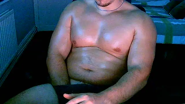 Serpent2463 Show in webcam