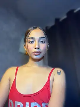 SuperHoTS_Yumi Webcam show