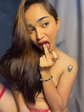 Show de SuperHoTS_Yumi na webcam
