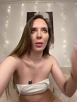LINA_ALL_EYES_ON_YOU – Kamerová šou
